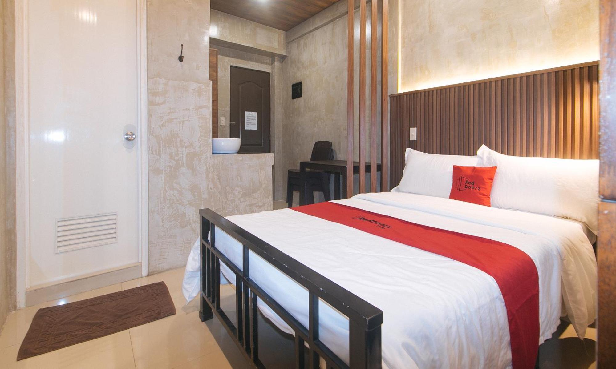 Reddoorz At Mbb Room Naia 2 Paranaque City Экстерьер фото