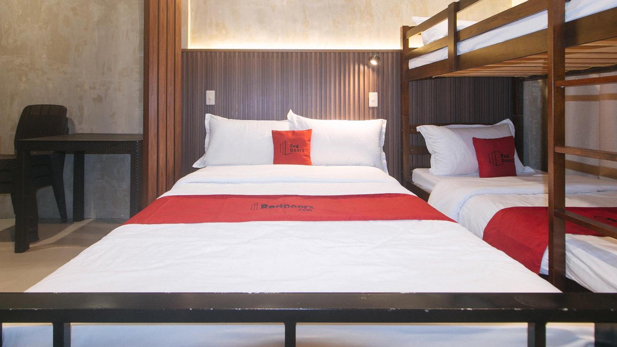 Reddoorz At Mbb Room Naia 2 Paranaque City Экстерьер фото