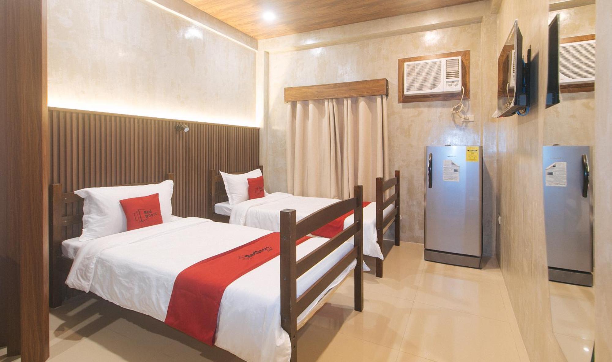 Reddoorz At Mbb Room Naia 2 Paranaque City Экстерьер фото